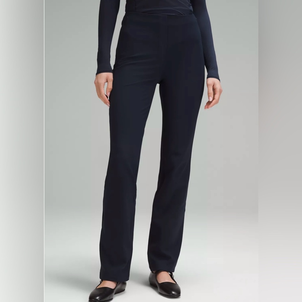 Lululemon Smooth Fit Pull-On High-Rise Pant
Regular